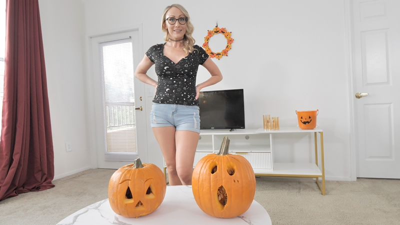 Crystal Clark Releases 'Pumpkin Carving With My Hot Step-Aunt'